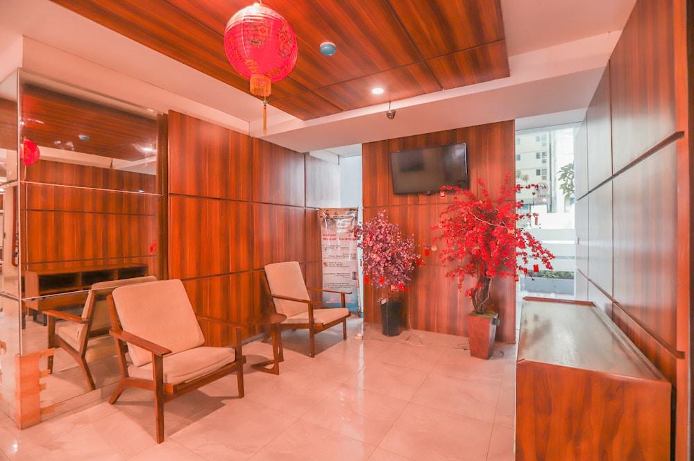 Vaccinated Staff - OYO Flagship 210 Amethyst Kemayoran Yakarta Exterior foto