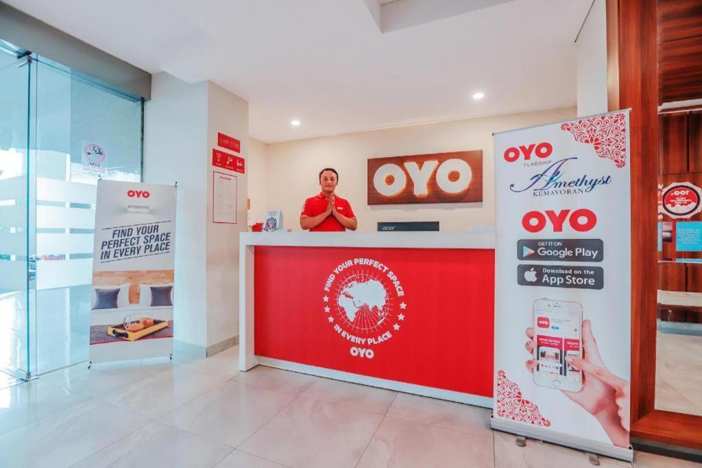 Vaccinated Staff - OYO Flagship 210 Amethyst Kemayoran Yakarta Exterior foto